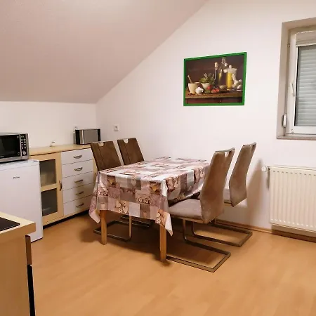 Gasthuis Haus Sperbermuehle 2*