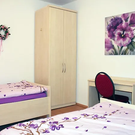 Haus Sperbermuehle Πανσιόν Laatzen