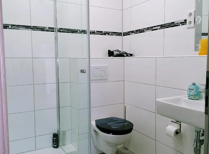 Haus Sperbermuehle 招待所 拉岑