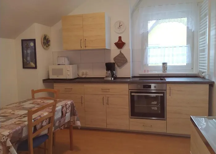 Haus Sperbermuehle 招待所 2*